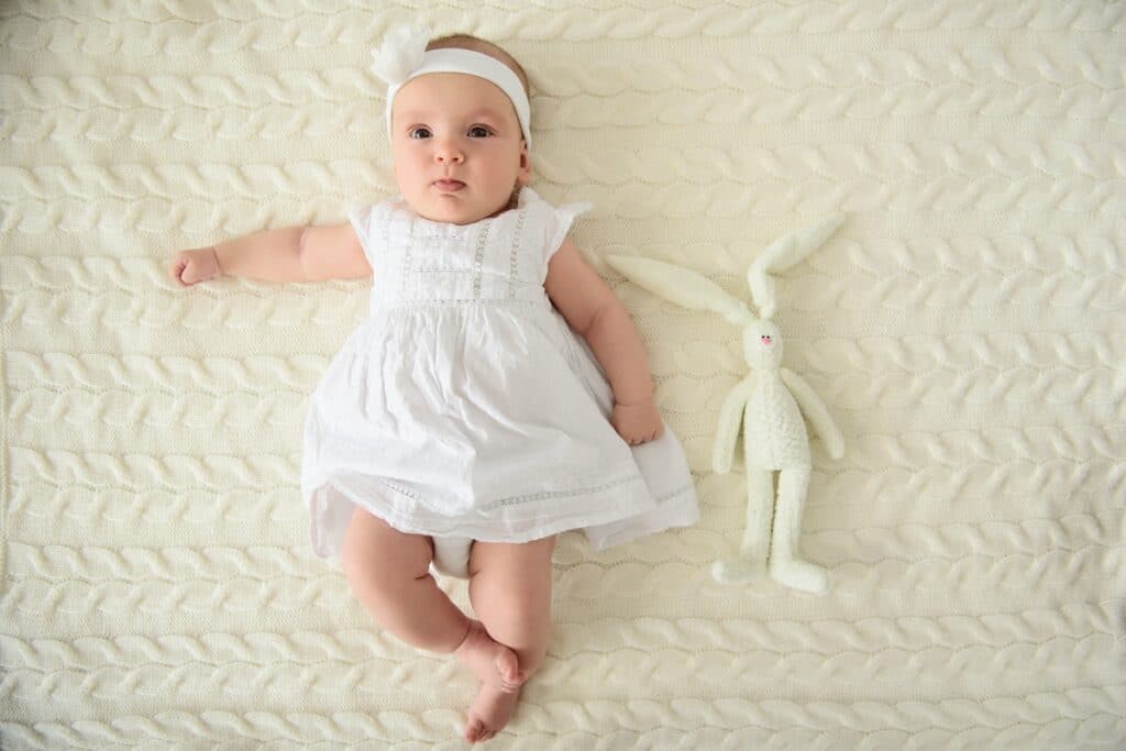 L’art d’associer les vêtements de bébé pour un look adorable